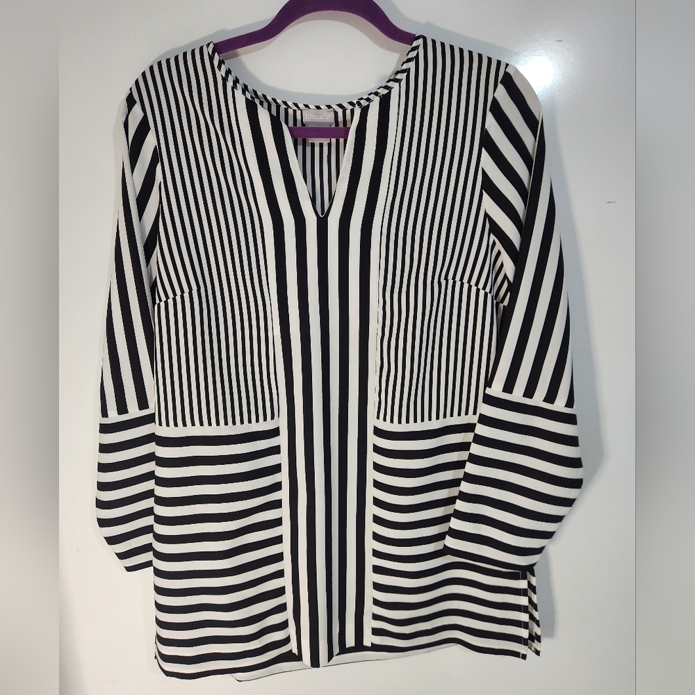 Chico's Black & White Striped V-Neck Blouse, Chicos Size 1